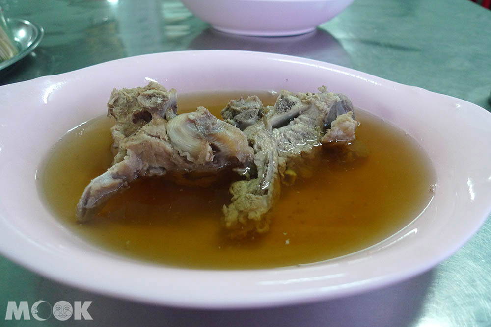 泰國 清邁 舊城 古城 小吃 麵攤 Onthiprot