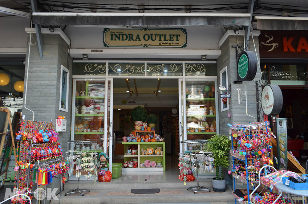 泰國 清邁 古城區 週日步行街 Rachadamnoen Rd. Indra Outlet