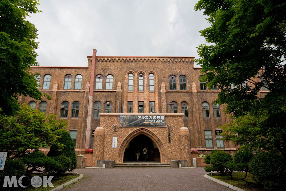 北海道大學的綜合博物館正門