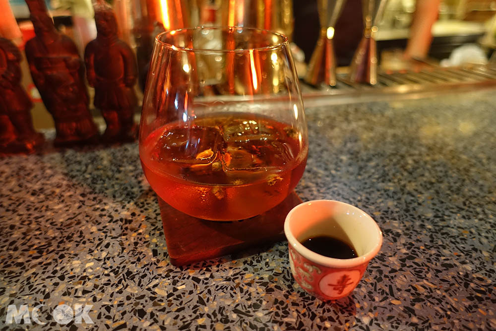 泰國 曼谷 中國城 酒吧 八號