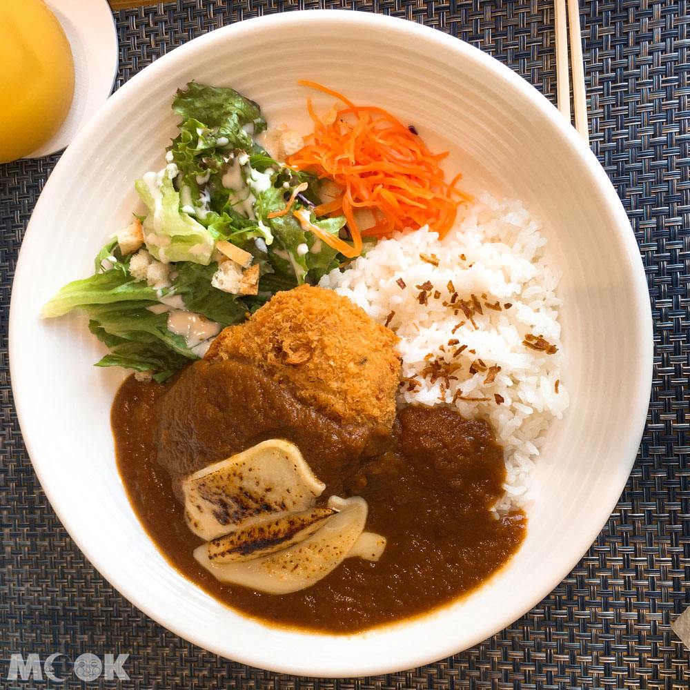 THE DANSHAKU LOUNGE男爵馬鈴薯可樂餅咖哩飯