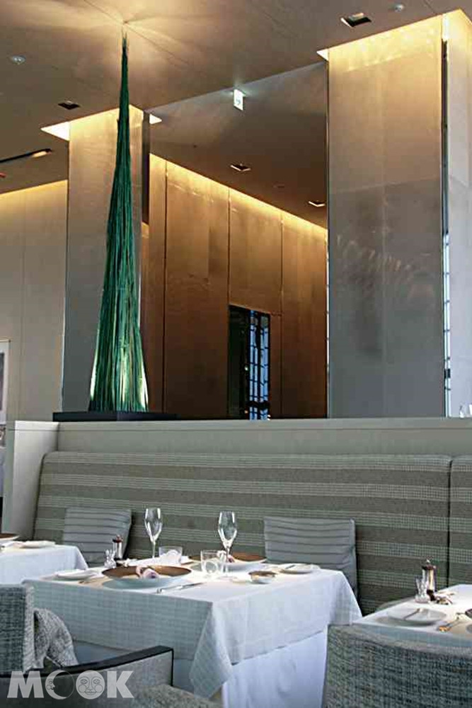 BEIGE ALAIN DUCASSE TOKYO