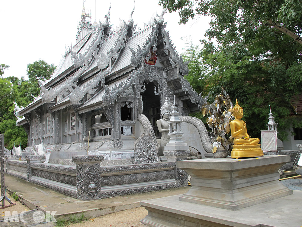 泰國 清邁 古城 寺廟 泰國寺廟 週六步行街 斯力素潘寺 Wat Sri Suphan 女性禁入