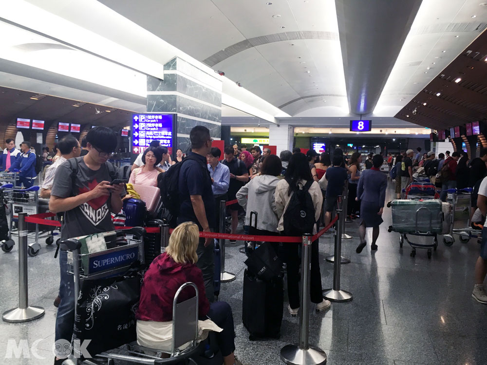 桃園機場報到櫃檯