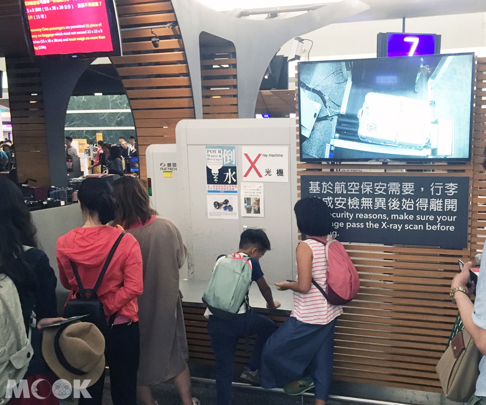 行李X光機