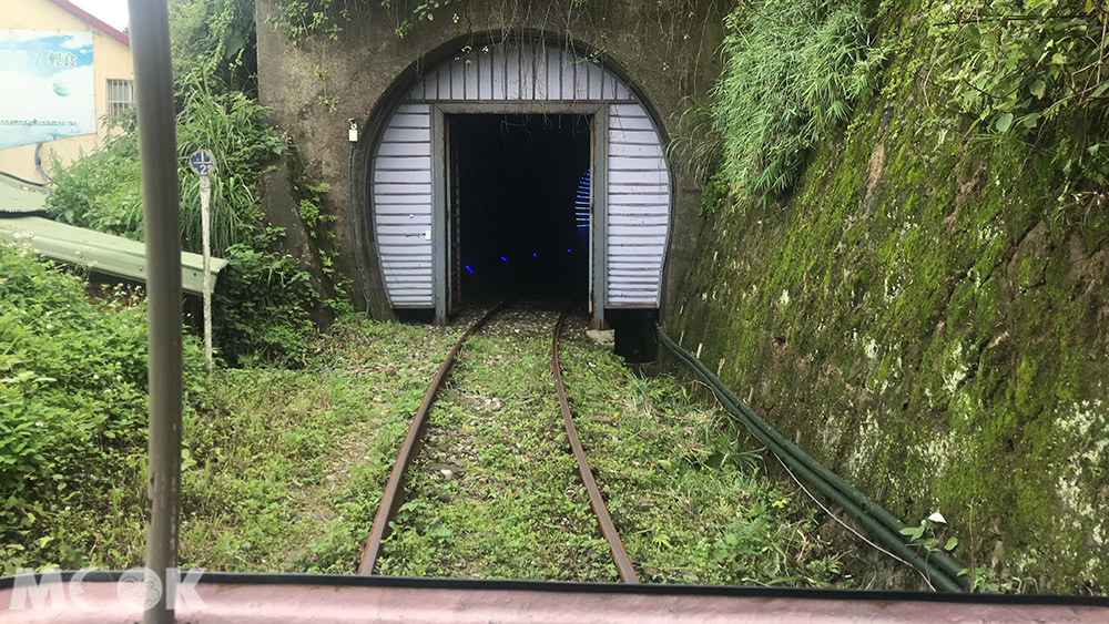 深澳鐵道自行車 光雕海底隧道