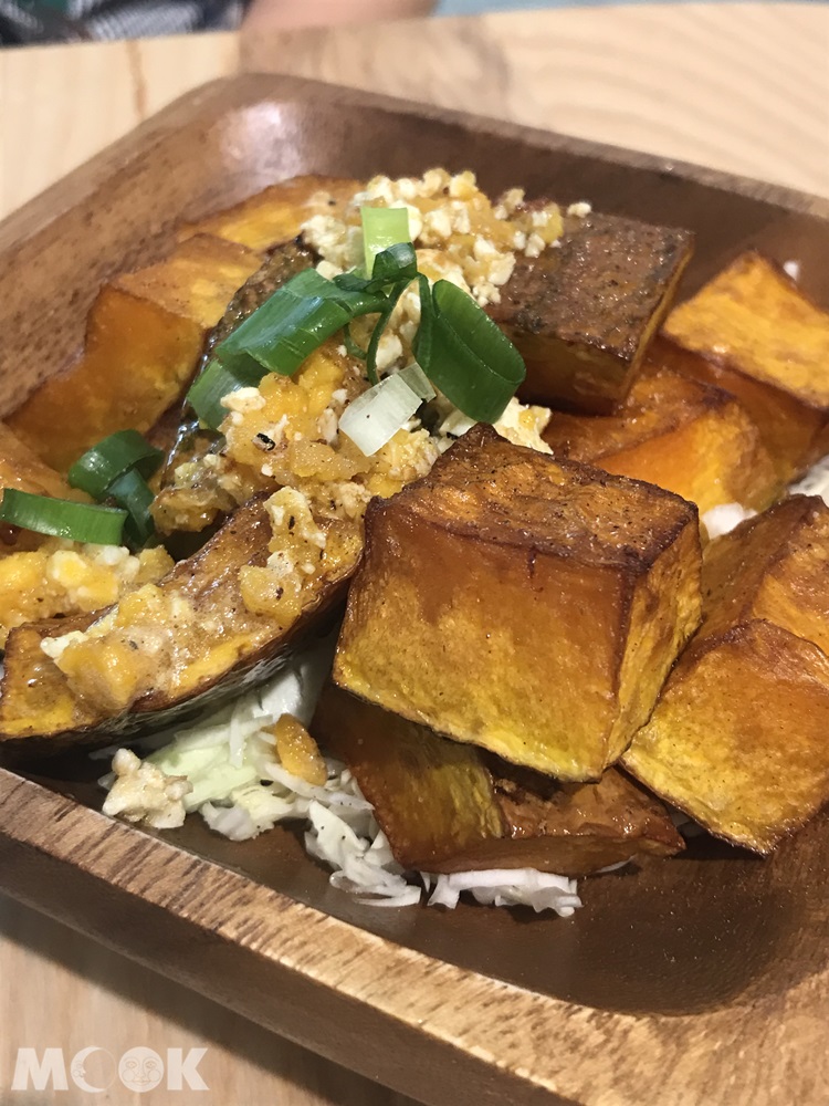 好初早餐中山店的小點心金沙金瓜瓜