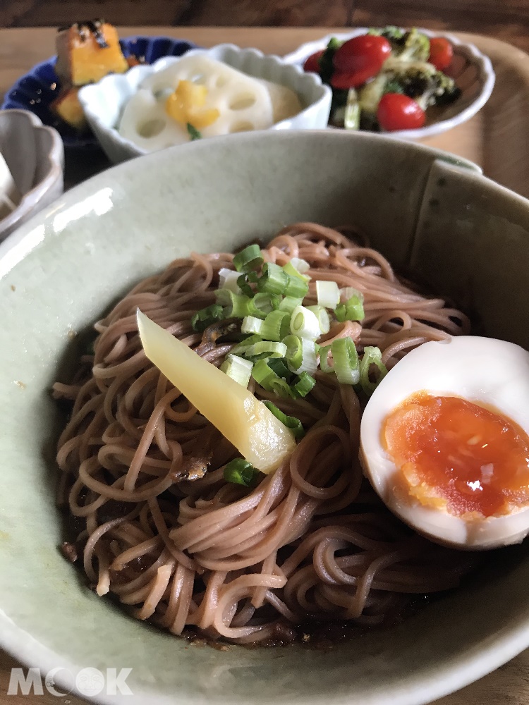 金瓜石祈堂老街的老宅餐廳迷迷路
