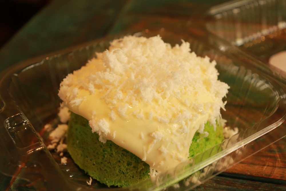 Root Pâtisserie Café 椰糖椰絲爆漿海鹽奶蓋蛋糕