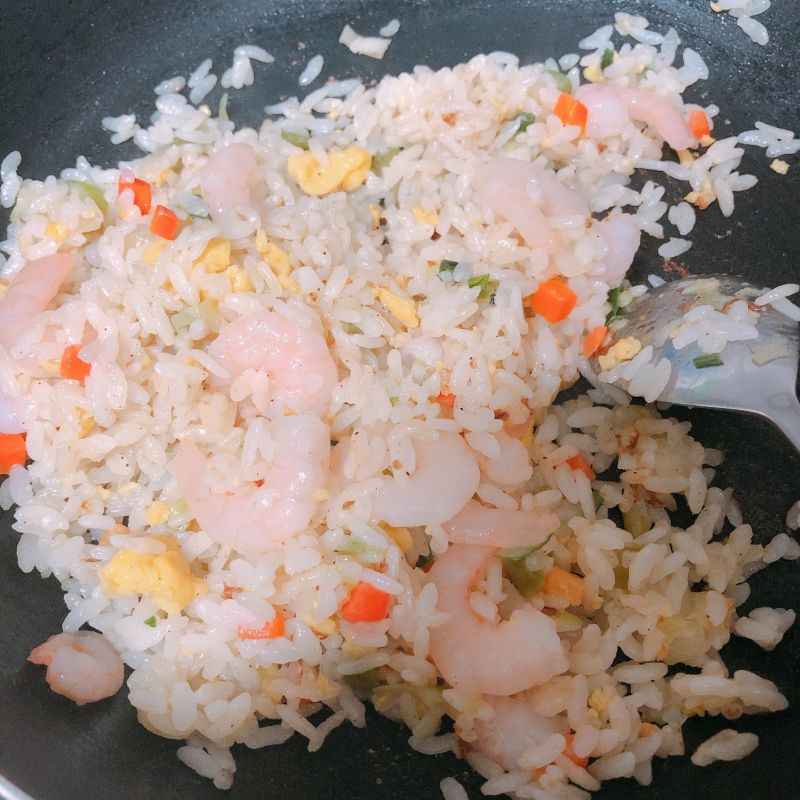真的蝦仁炒飯 炒起來