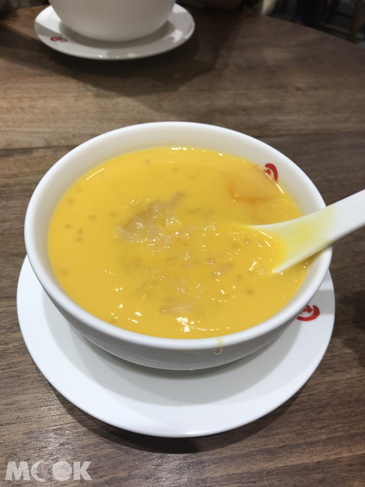 台灣 台北 佳佳甜品 米其林推薦 新光A11店 楊枝甘露