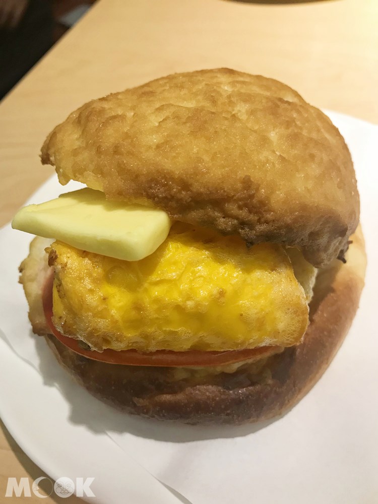 台灣 台北 華嫂冰室 招牌菠蘿包
