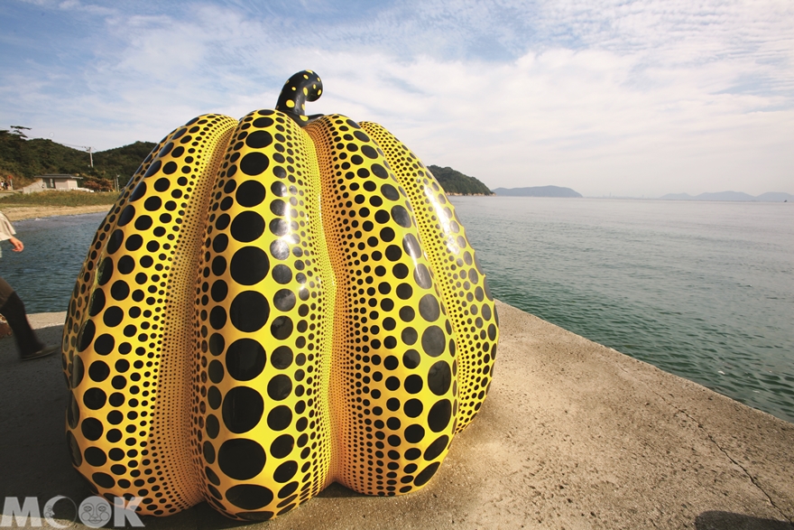 墨刻MOOK日本四國 香川縣　直島　草間彌生黃南瓜