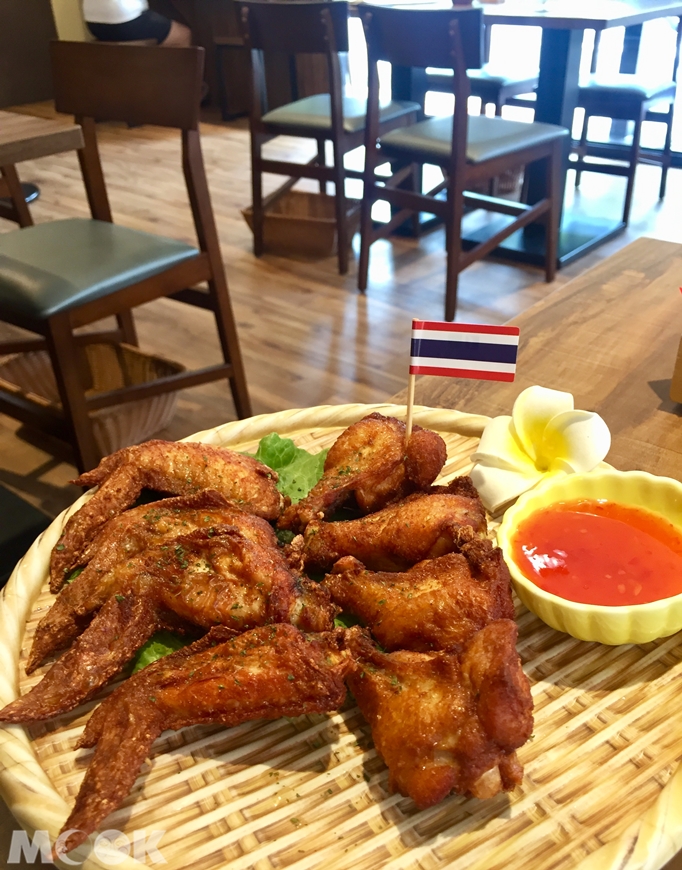 台灣台北市　南京復興　泰式料理　椰兄