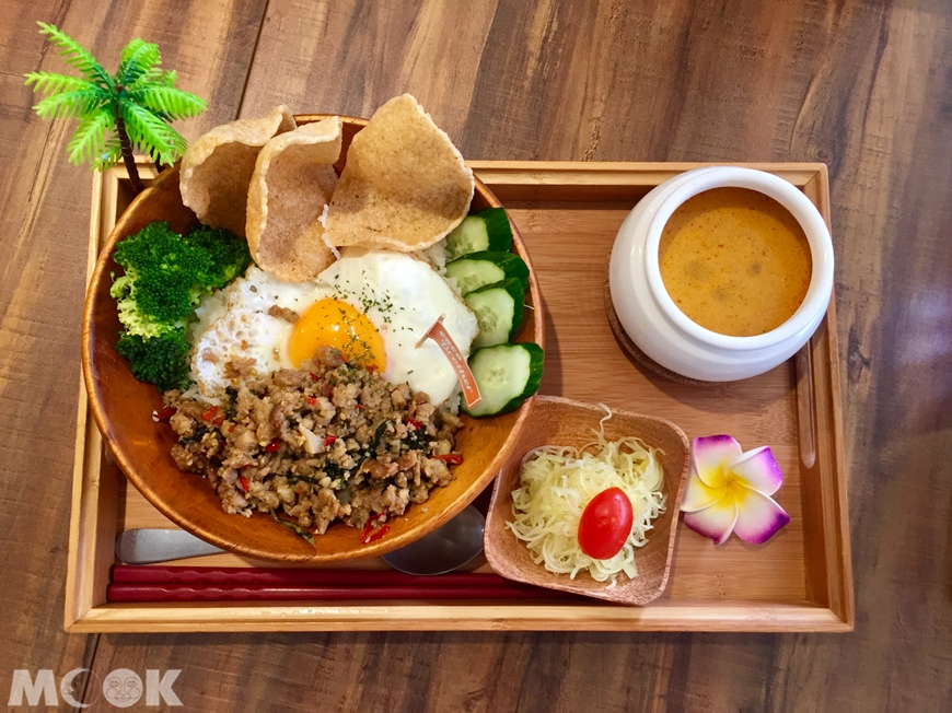 台灣台北市　南京復興　泰式料理　椰兄