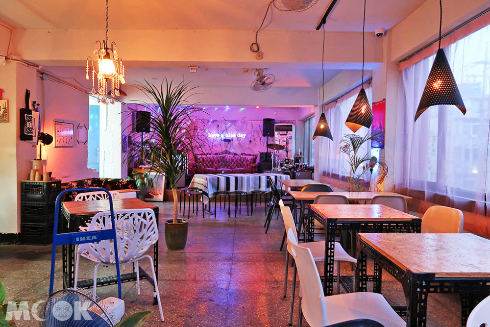 Cafe IDAHO店裡