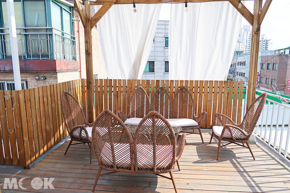 聖水洞REDO ELEPHANT頂樓座位