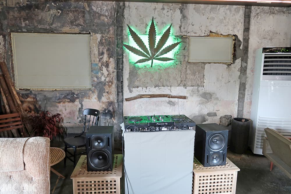 聖水洞REDO ELEPHANT二樓DJ台