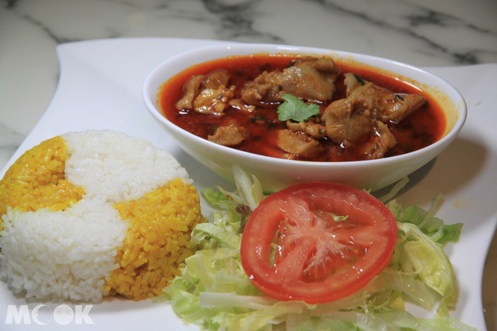 葡國辣汁雞飯