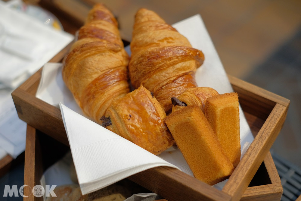 神戶北野飯店 – 世界第一早餐 – 一整籃的麵包