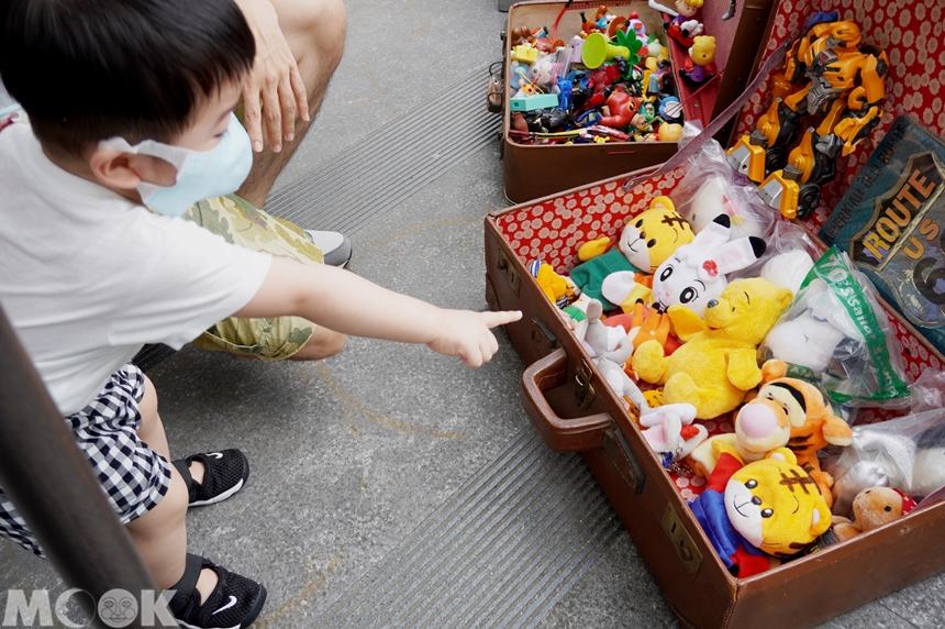 台灣台中市 台中市集　療癒市集　市集玩具攤一隅