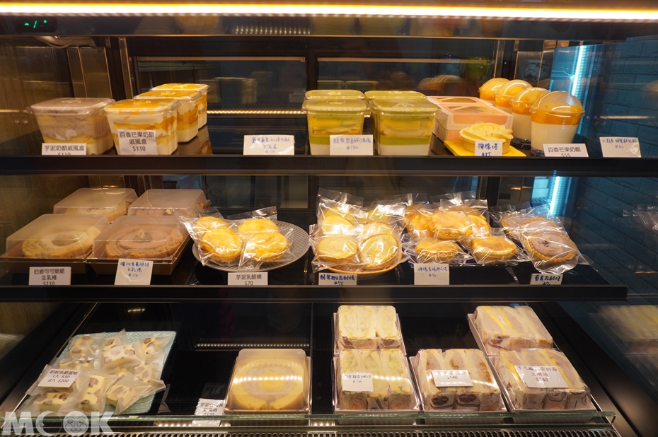 台灣台北市　行天宮　麥貳工作室　店內景冰櫃