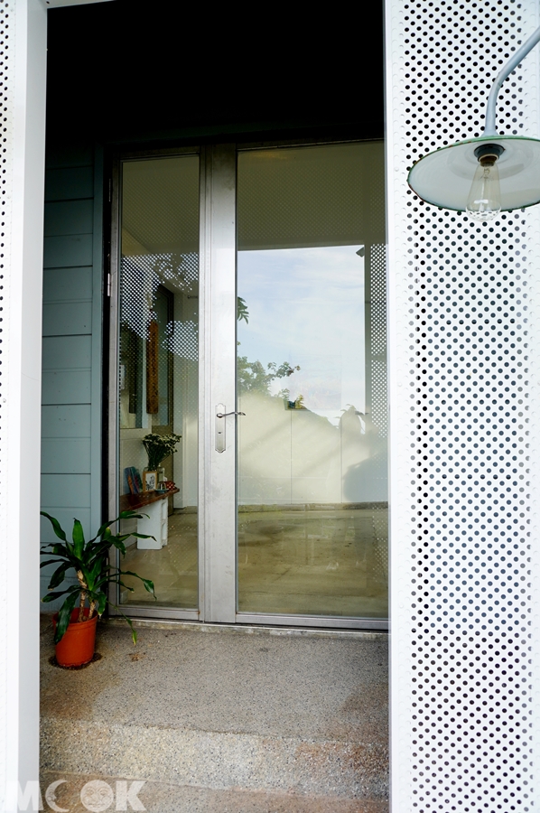 台灣新北市　瑞芳區 野事草店　入口