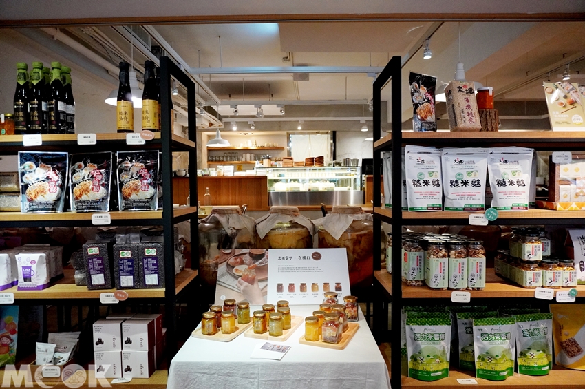 台灣台北市　忠孝敦化站　元禾食堂　販售的有機商品