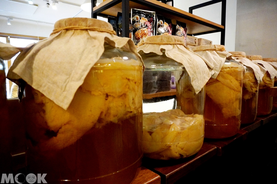 台灣台北市　忠孝敦化站　元禾食堂　酵素茶