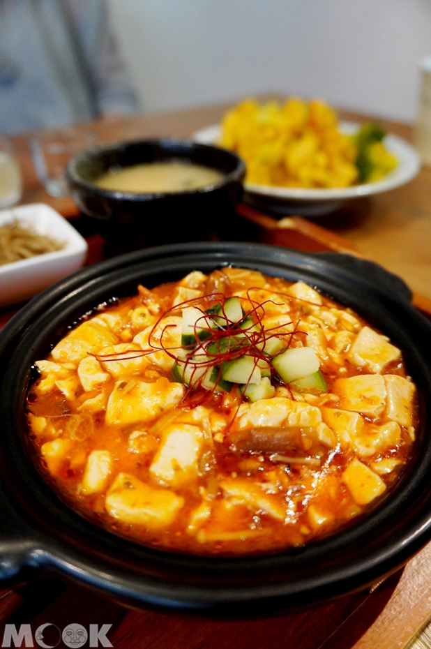 台灣台北市　忠孝敦化站　元禾食堂　麻辣花椒豆腐套餐