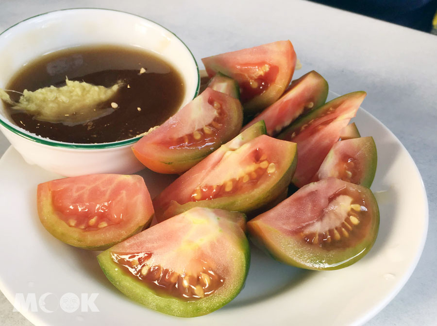 莉莉水果店的蕃茄切盤