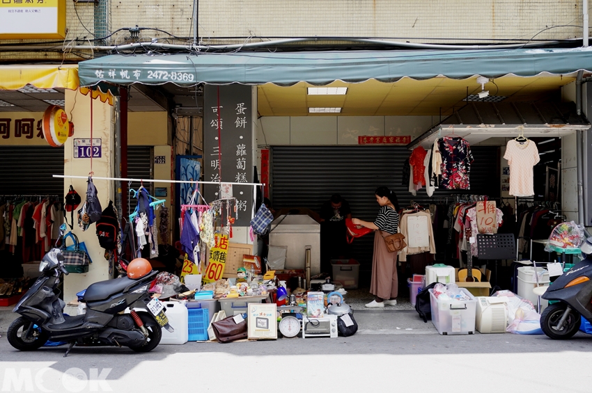 台灣台中市　西區　第五市場　二手商品攤販