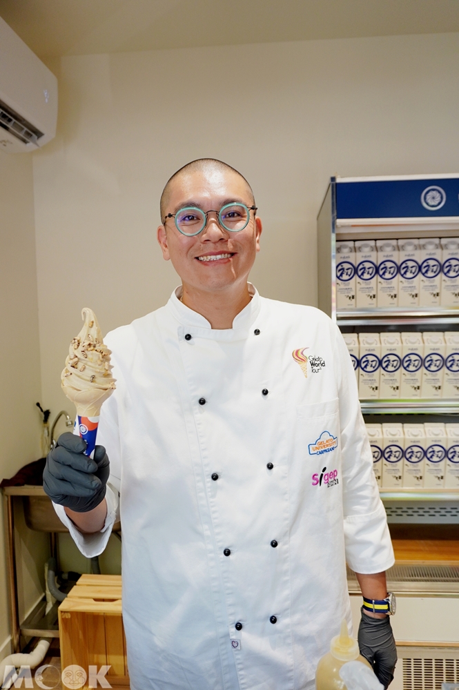 台灣台北市　松山區　蜷尾家夏季台北店　老闆李豫