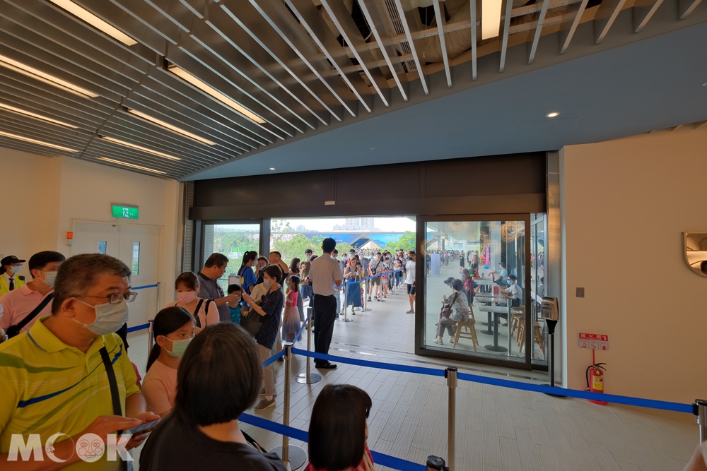 Xpark參觀排隊人潮