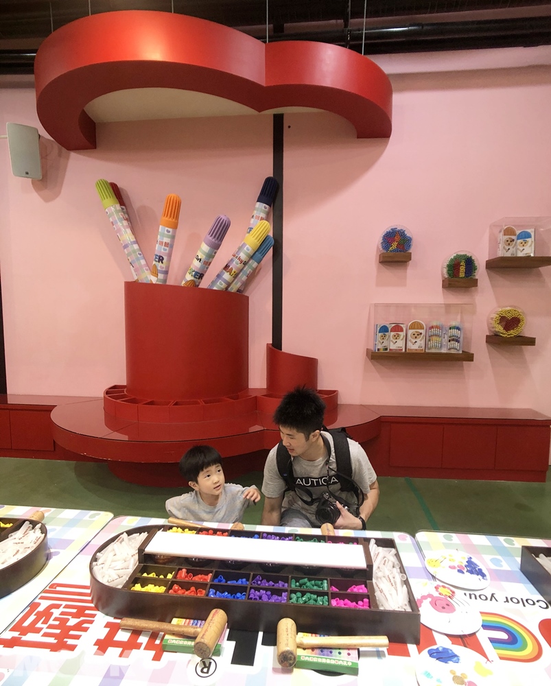 宜蘭 蘇澳 蜡藝蜡筆城堡 DIY 彩色筆