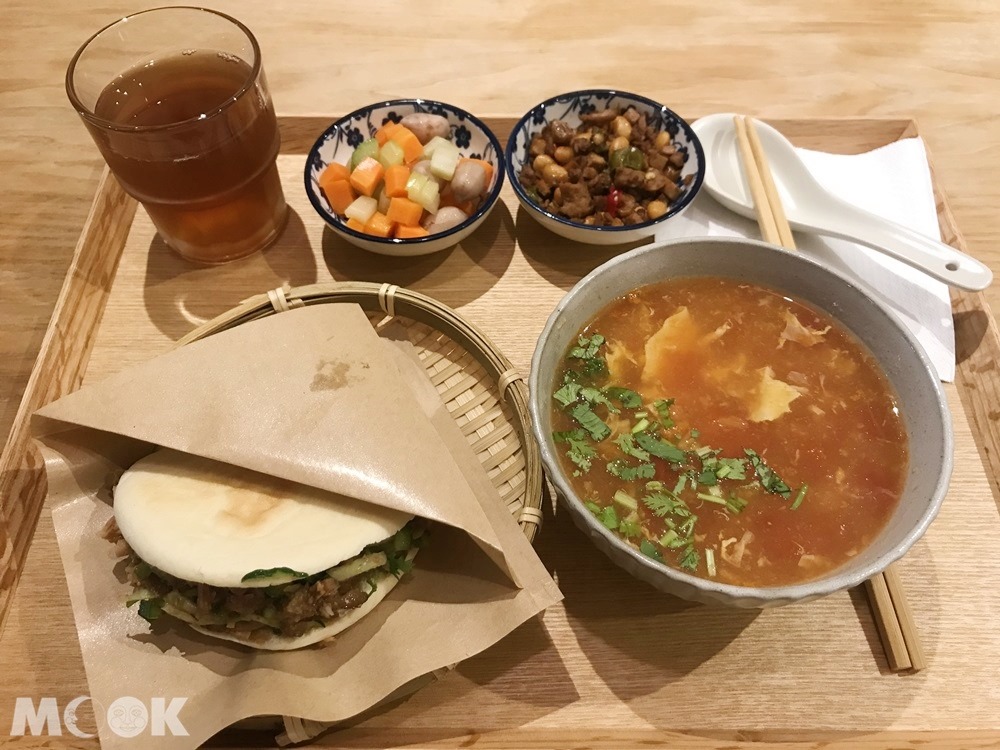 富錦街白麗塔的快閃餐廳MO饃堡的肉夾饃套餐