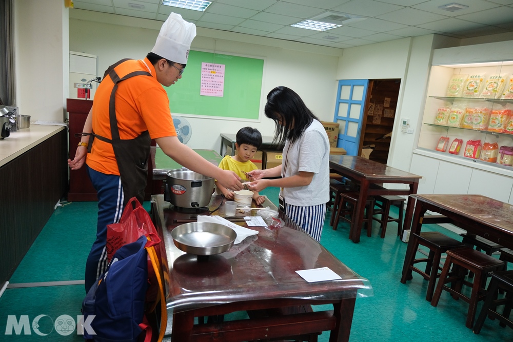 虎牌米粉產業文化館  DIY教室  電鍋炒米粉 