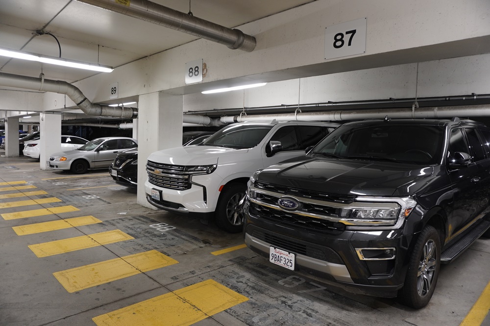 Hertz租車加拿大現場取車方式